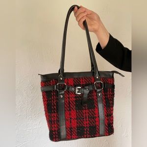 Croft & Barrow Red and Black Woven Tartan Plaid Shoulder Bag 10.5 x 10 x 5”